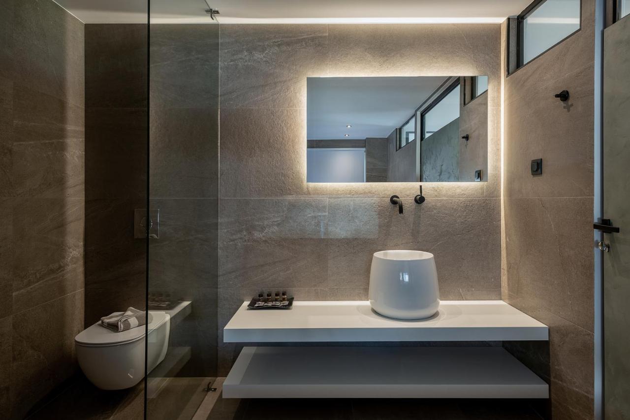 Icarus Hotel คาลามากี ภายนอก รูปภาพ