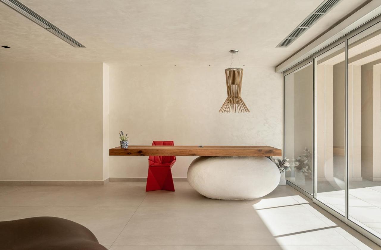 Icarus Hotel คาลามากี ภายนอก รูปภาพ