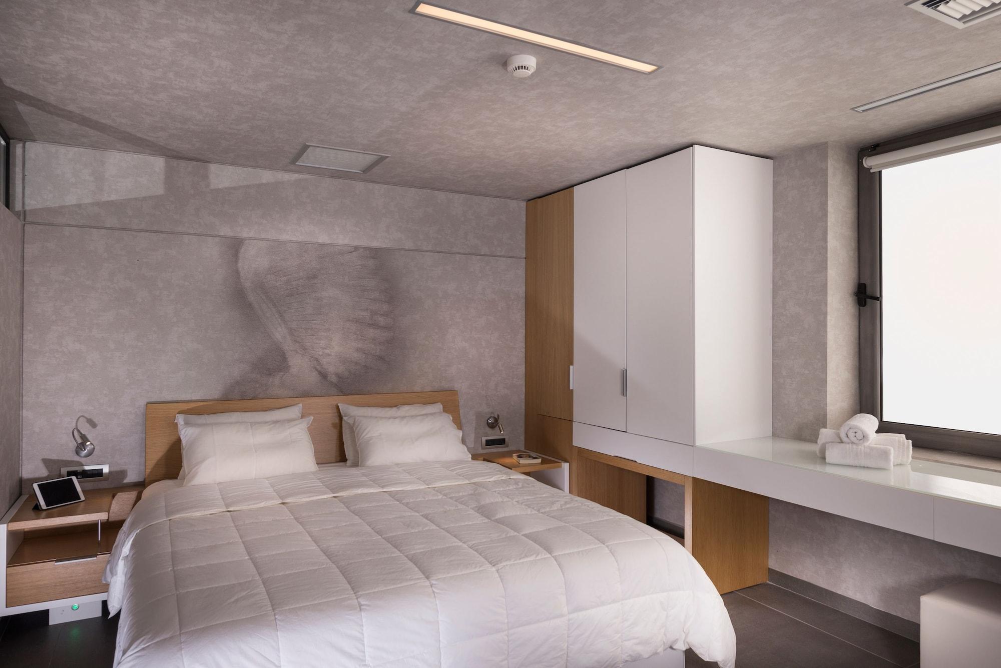 Icarus Hotel คาลามากี ภายนอก รูปภาพ