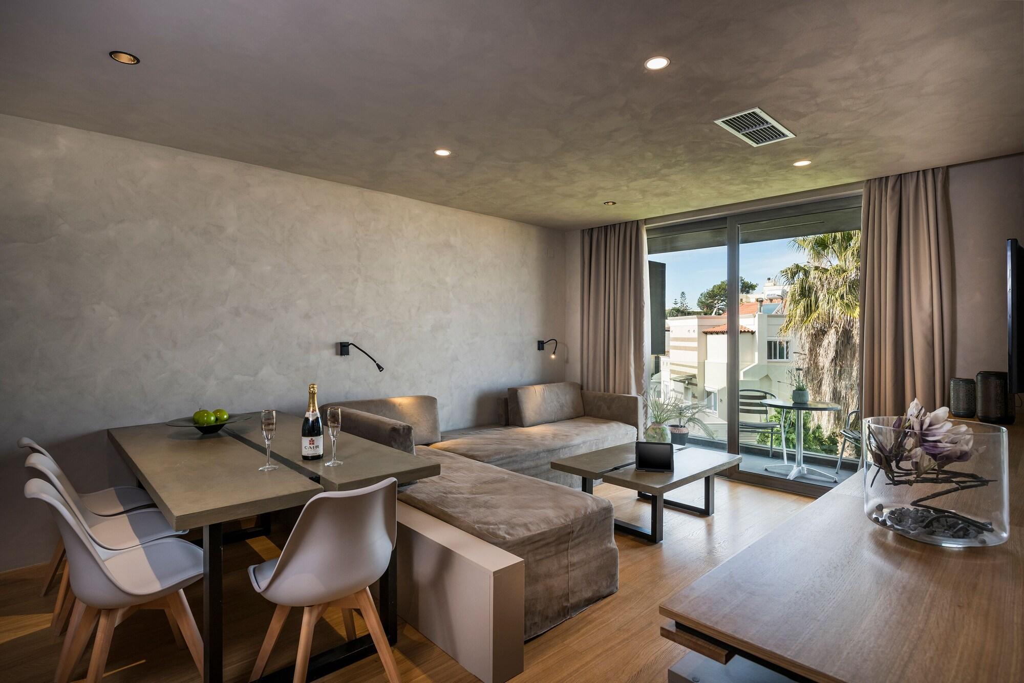 Icarus Hotel คาลามากี ภายนอก รูปภาพ