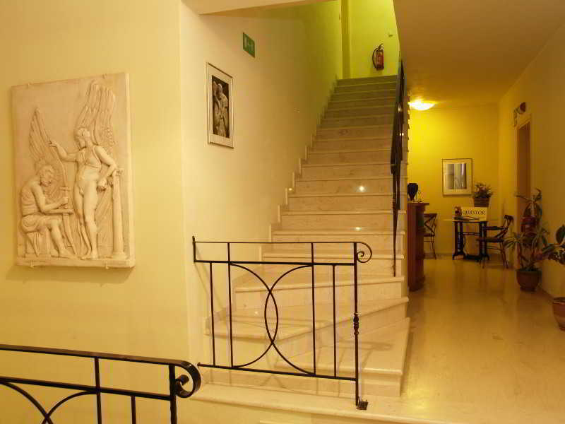 Icarus Hotel คาลามากี ภายนอก รูปภาพ
