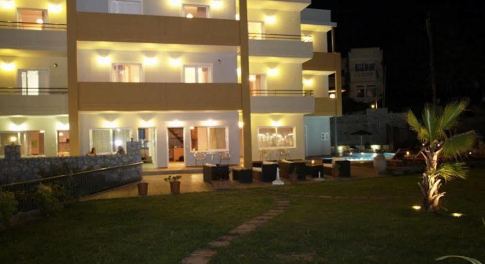 Icarus Hotel คาลามากี ภายนอก รูปภาพ